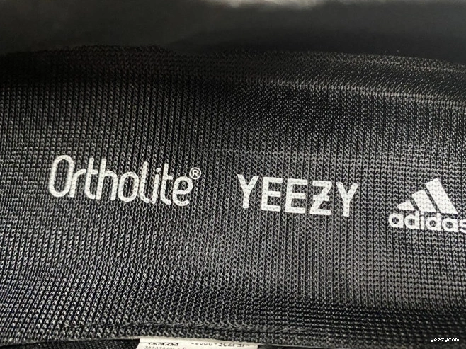 H68031 400 ADIDAS YEEZY 0729
